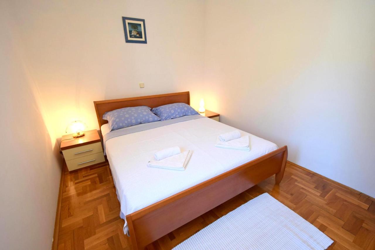 Apartment Mirela Malinska Zewnętrze zdjęcie